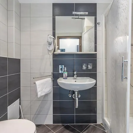 Old School House Basici